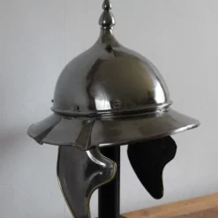 Deepeeka Celtic Helmet Louviers