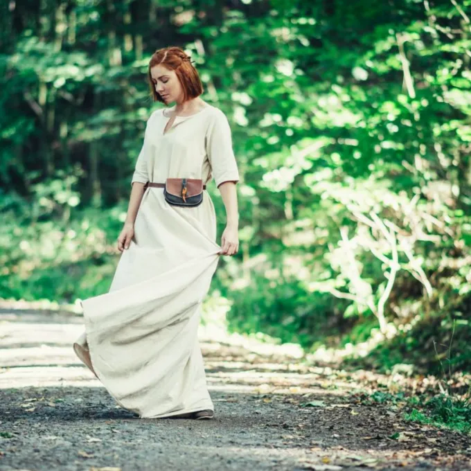 Leonardo Carbone (Early) Medieval Dress Brida, Natural - Image 3