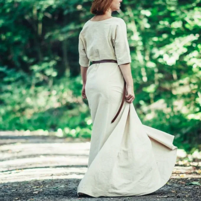 Leonardo Carbone (Early) Medieval Dress Brida, Natural - Image 5