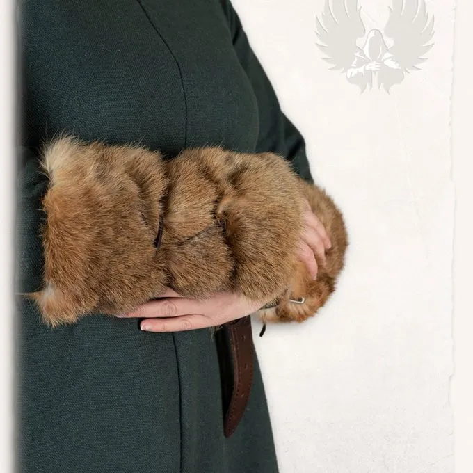 Mytholon Fur Vambrace Helga