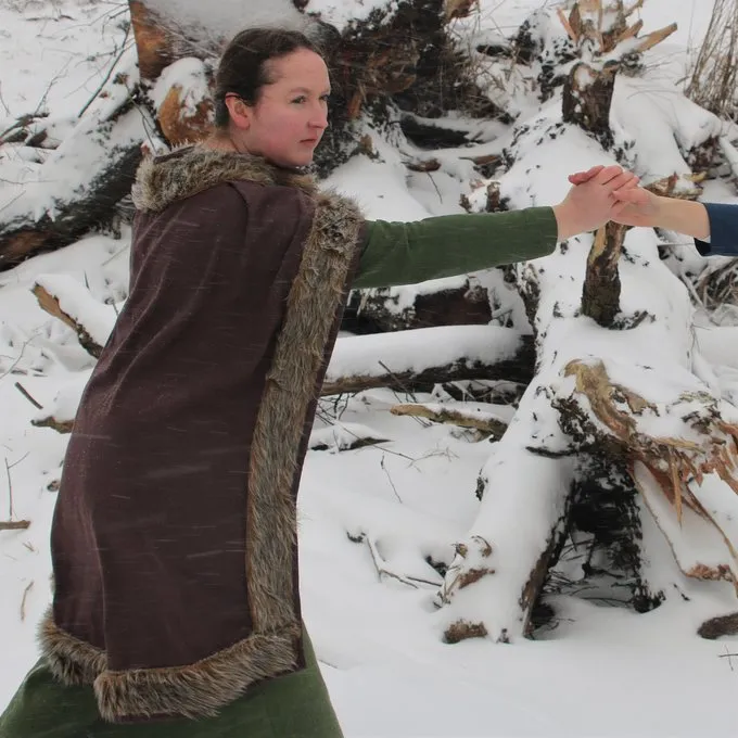 Mytholon Viking Cloak Bjorn Brown - Image 5